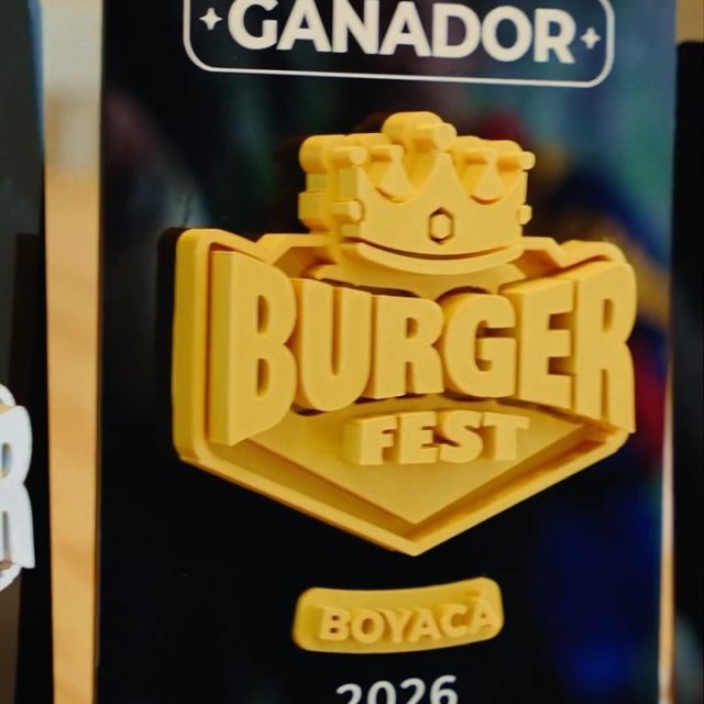Así vivimos la gran final del Burger Fest Boyacá 2026, donde creatividad, técnica y pasión se encontraron en la cocina de @tastekitchenclub para elegir la mejor Burger Mundialista de Boyacá. 🌎✨

Felicitaciones a nuestros ganadores:
🥇 180 Grados @180gradossteakhouse 
🥈 Jara Gourmet @jaragourmett 
🥉 Súper Alitas @superalitaspaipa 
🏅 Gulala @gulala.parrillabar 

¡Gracias por hacer historia con nosotros! ❤️ Nos vemos en una próxima edición 🍔 
.
Agradecimiento especial para nuestros jurados @juanes_sabor @gabilondo___ @quintanacheff y marcas que siempre han creído en nuestras iniciativas @colombiachef @tastekitchenclub

📽️Producción: @santiago_visuals_